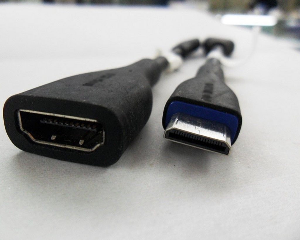 Nokia Mini Hdmi to Hdmi Adapter buy best in Pakistan.